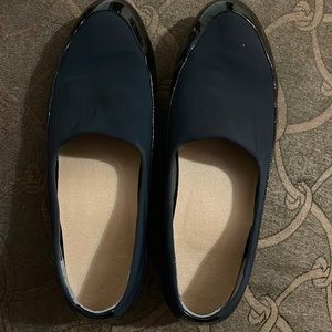 Women’s black patent with stretch upper from Ecco